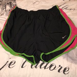 Nike Shorts XL black with green and hot pink